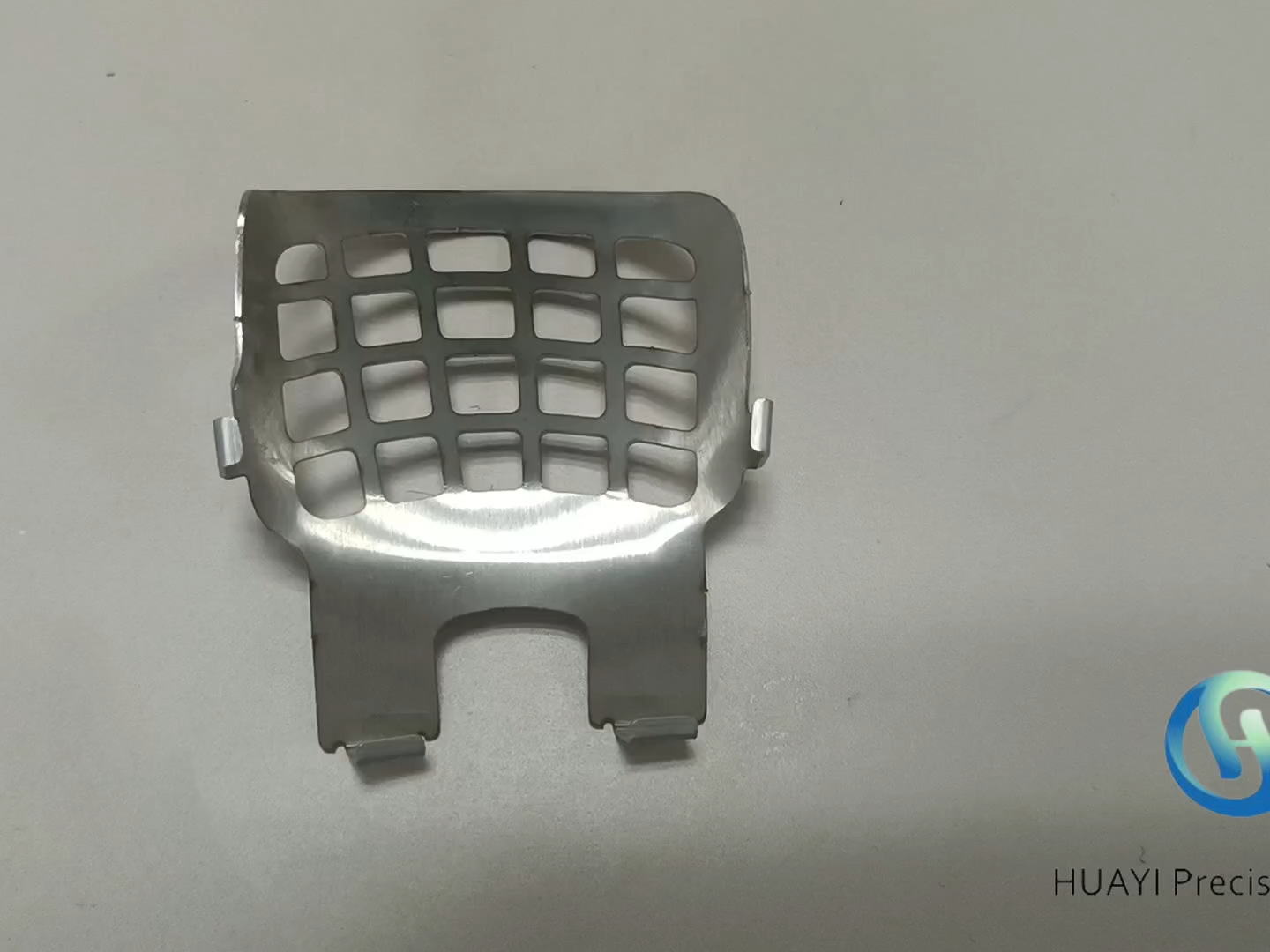 Serviço de Fabricação Personalizada de Peças de Metal: Estampagem, Corte a Laser, Embutimento Profundo de Aço Inoxidável e Alumínio