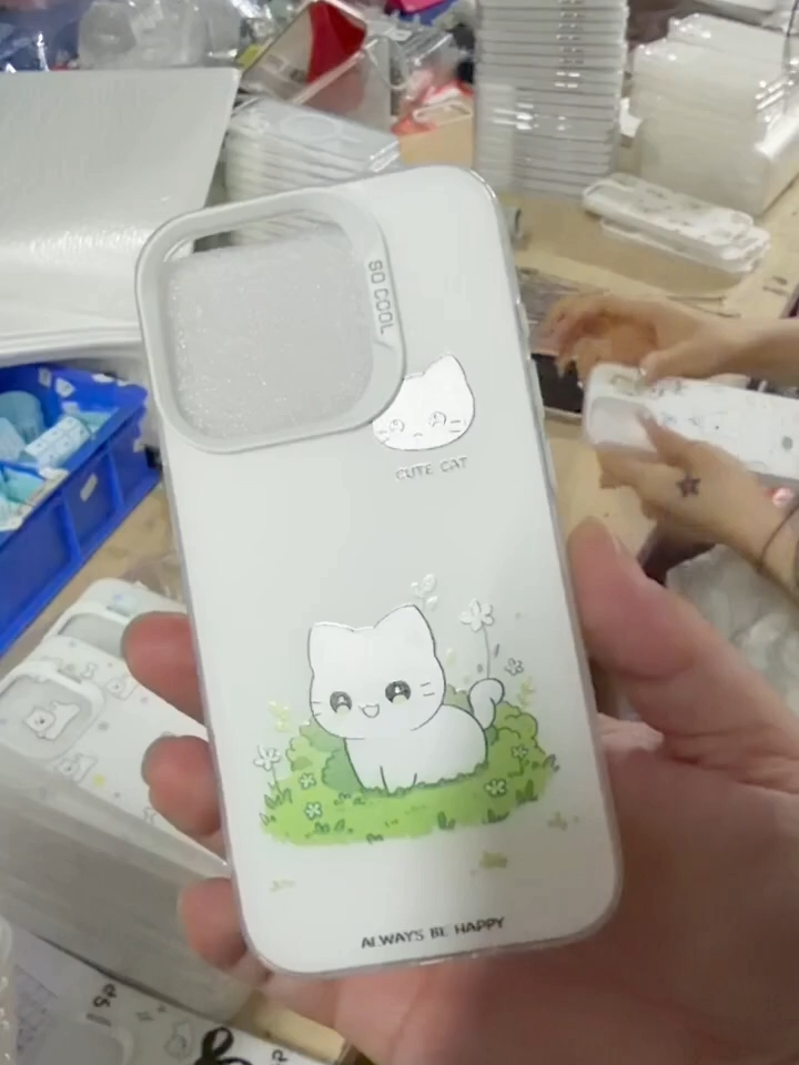For iPhone 17 Transparent Magnetic Wireless Charging PC TPU Phone Case for iPhone 17 Pro Max 17 Air Paper Packaging