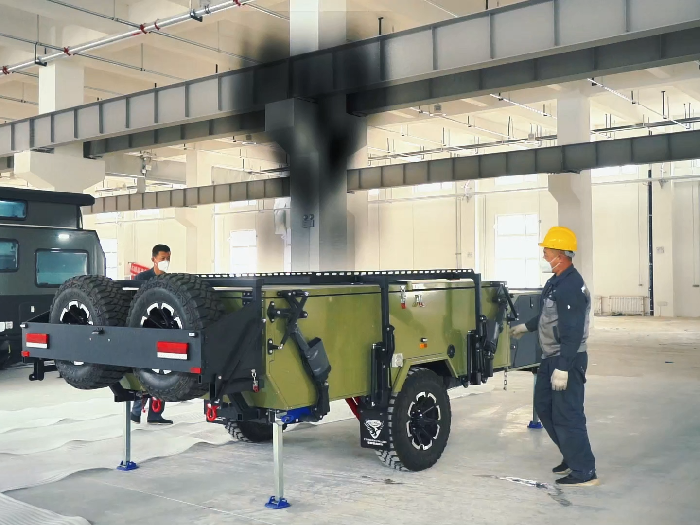 Vente en gros de camping-cars, caravanes, remorques de voyage d'origine scellés avec accessoires de camping-car, maison sur roues