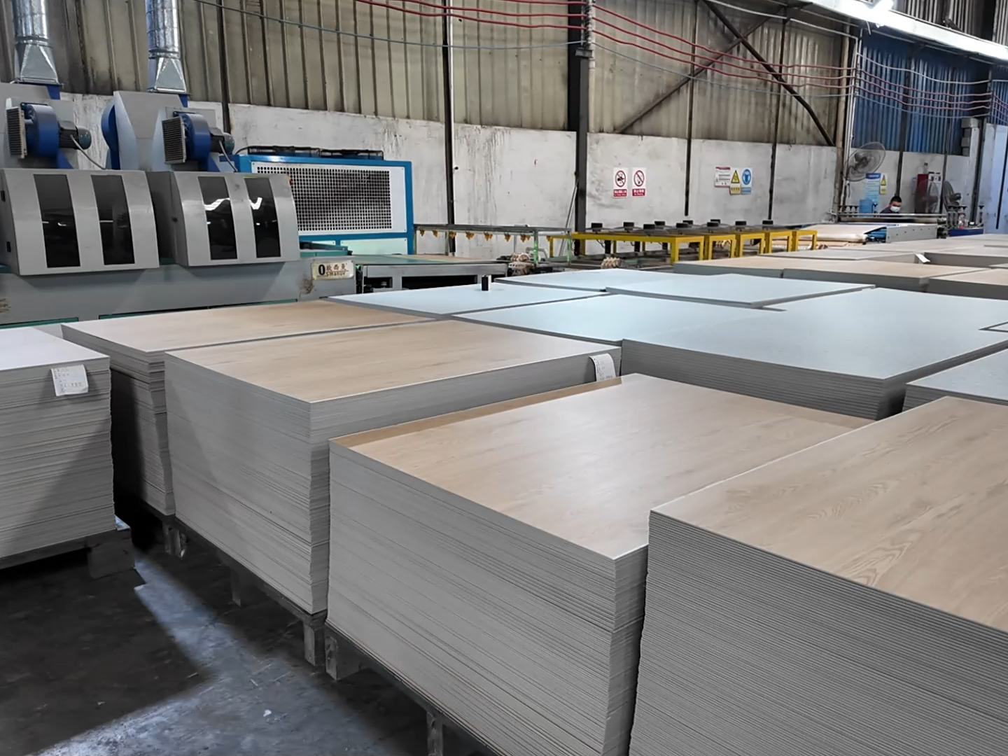 Papan Lantai Vinil SPC Kaku Mewah untuk Hotel, Komersial, Indoor, Ramah Lingkungan, Tahan Air, Motif Kayu