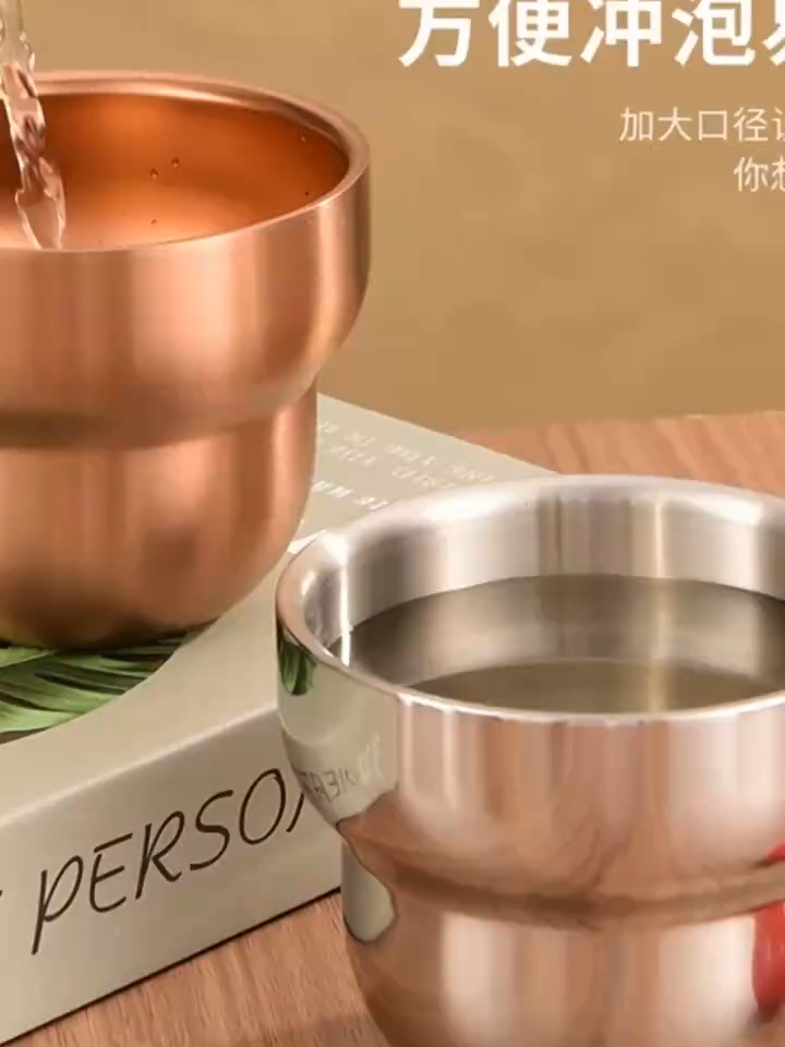 2026 Neue Design Kürbisförmige Edelstahl-Tasse, Poliert und Langlebig, Doppellagige Edelstahl Kreativ-Trinktasse