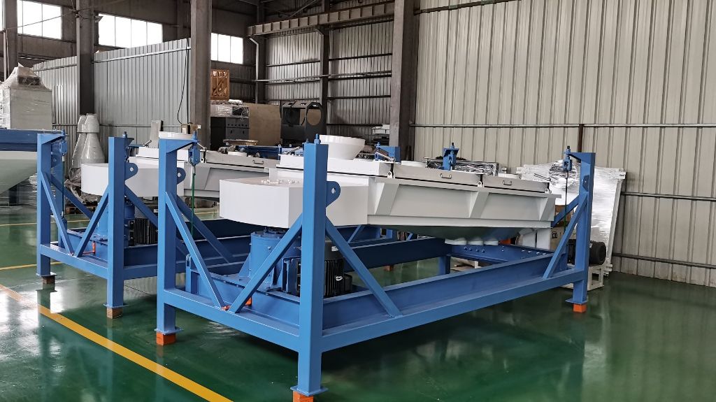 Máquina cribadora rotatoria de piensos para camarones de largo alcance para tamizado de piensos