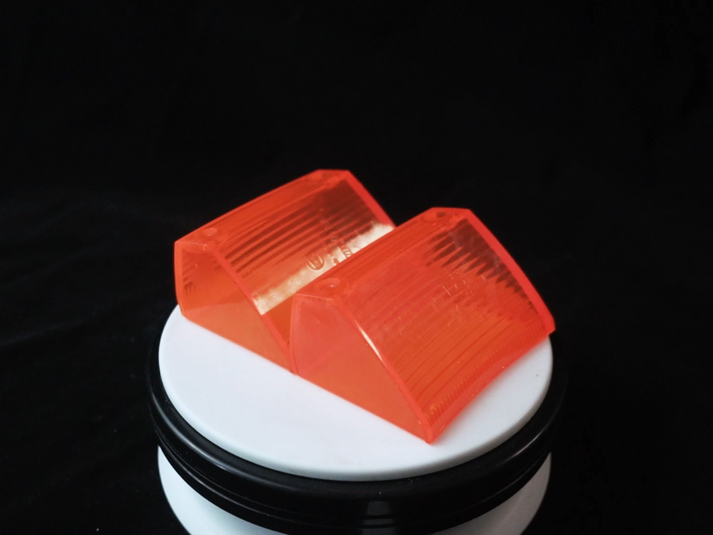 Couvercle de Lampe de Voiture Plastique PC Transparent Moulage par Injection Pièces Auto