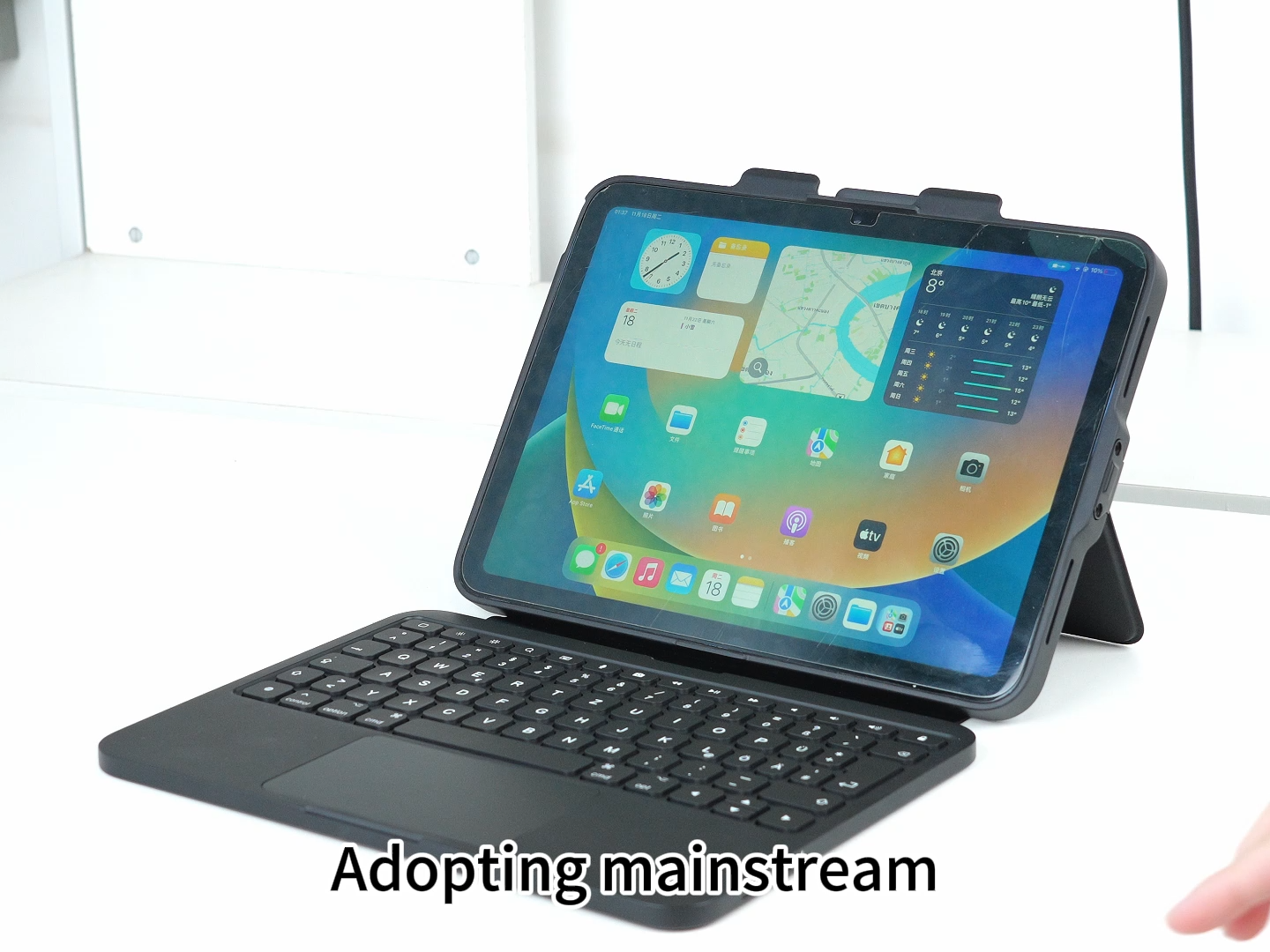 Vente en Gros Direct Usine : Étui Clavier USB-C Coulissant avec Trackpad pour iPad 10/A16, Touches Anti-Peluche, Clé USB-C