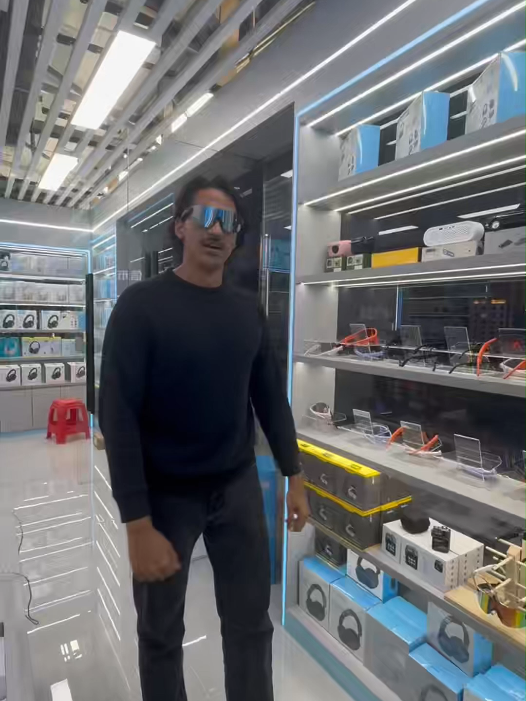 LOGO personnalisé OEM ODM Lunettes Intelligentes BT Portable Audio Dispositif Intelligent de Traduction Dialogue Intelligent AI Lunettes en verre Intelligent stock