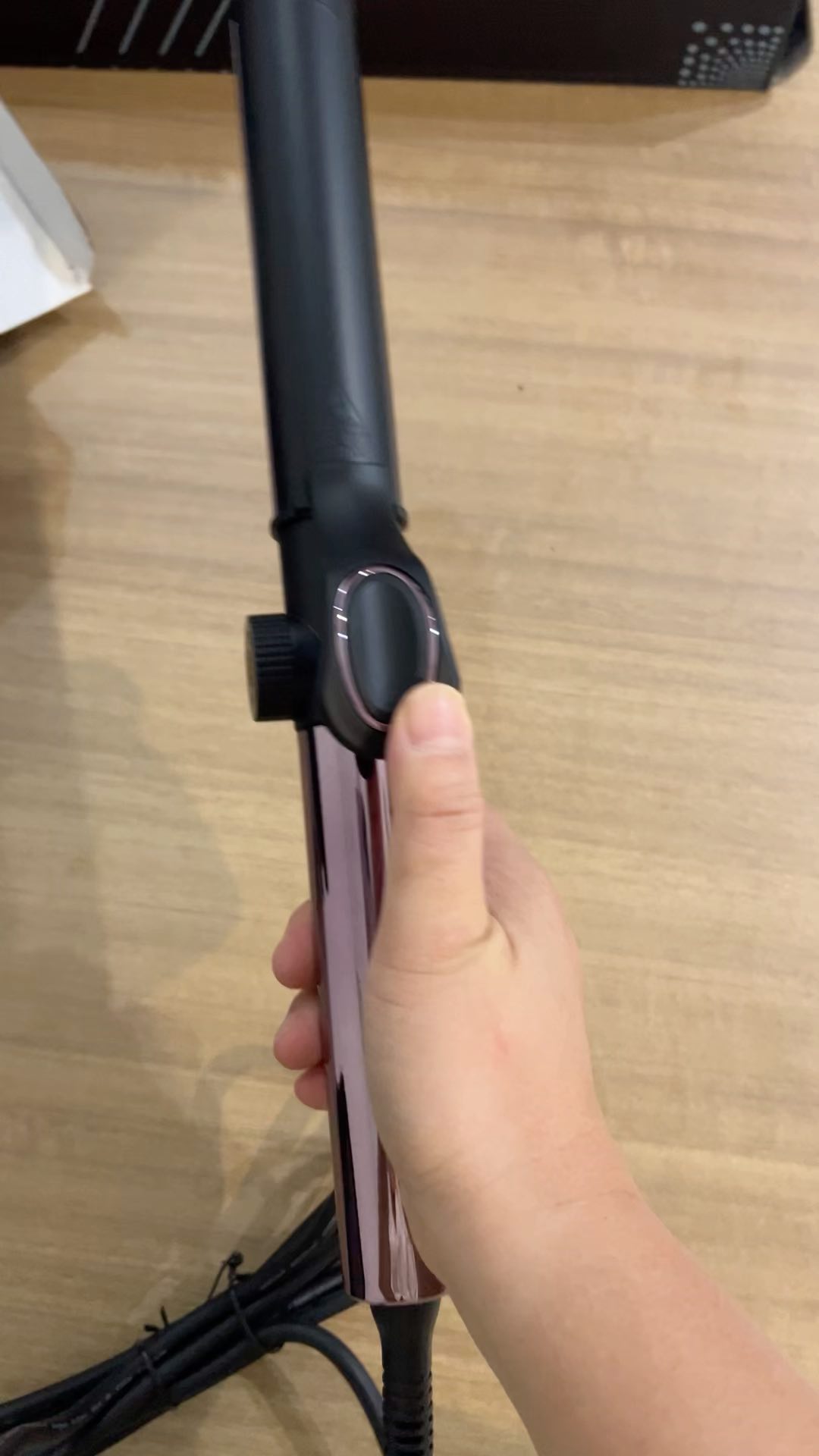 Professional Hair Curler with Ceramic Technology, Adjustable Heat, and Tourmaline Barrel for Long-Lasting Curls and Smooth Styling
