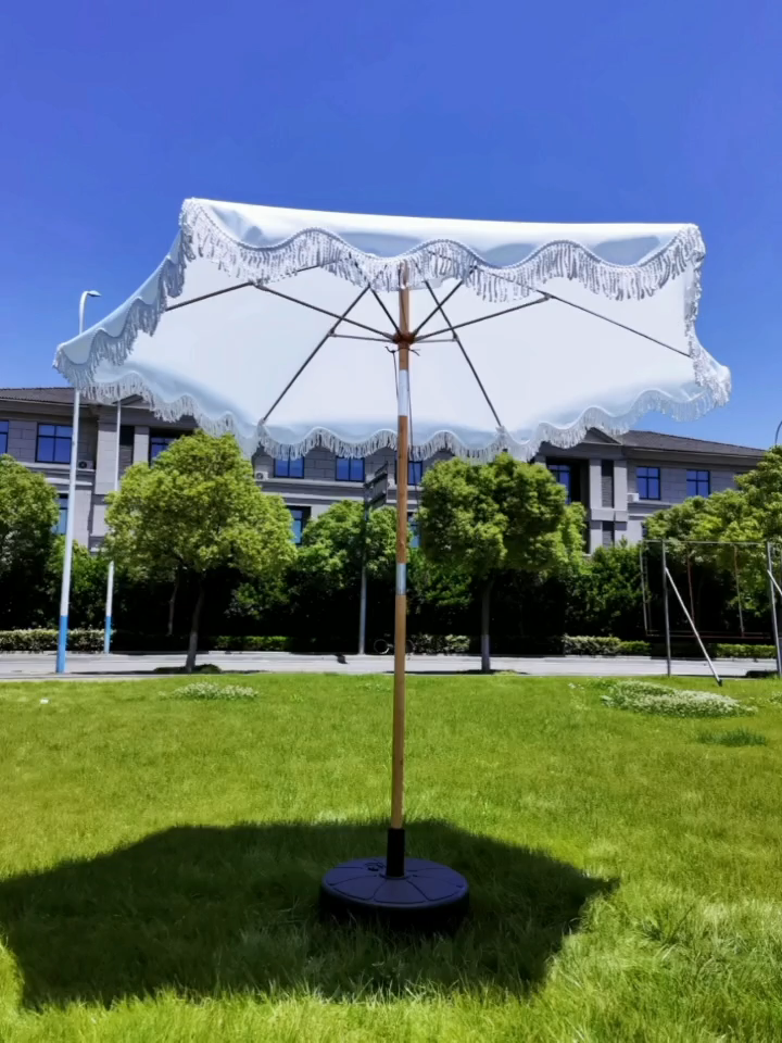 Nouveau Parasol de Jardin de Luxe 2,5M avec Glandes, Parasol de Plage avec Mât en Bois Massif et Corde de Tirage pour Extérieur