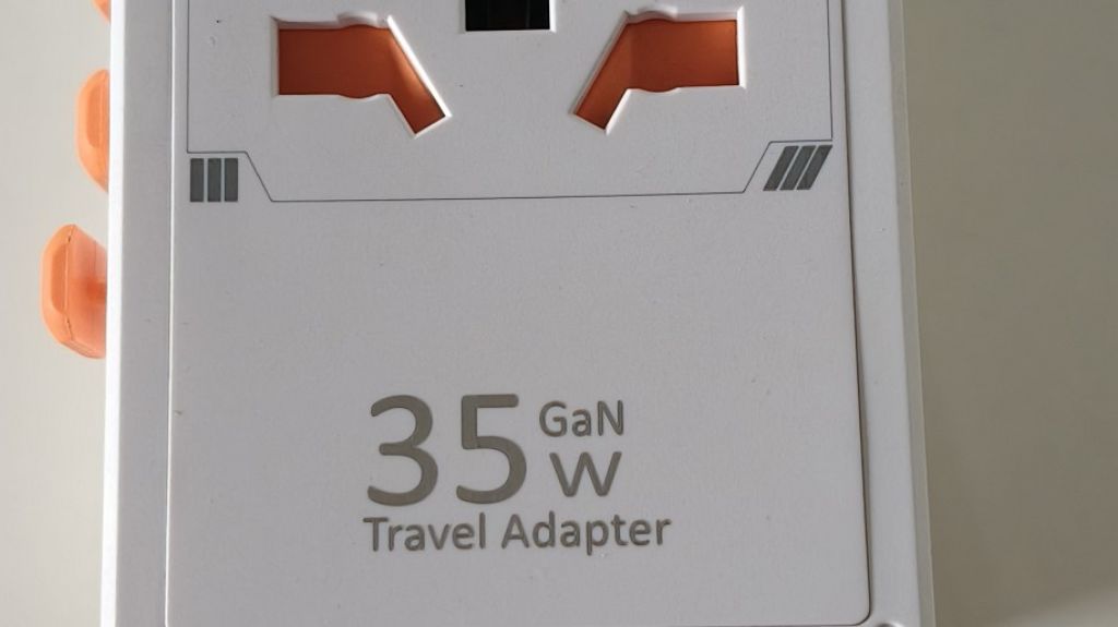 Wholesale GaN45W Universal Travel Adapter 2500W Power rating With USB-C Ports For Laptop