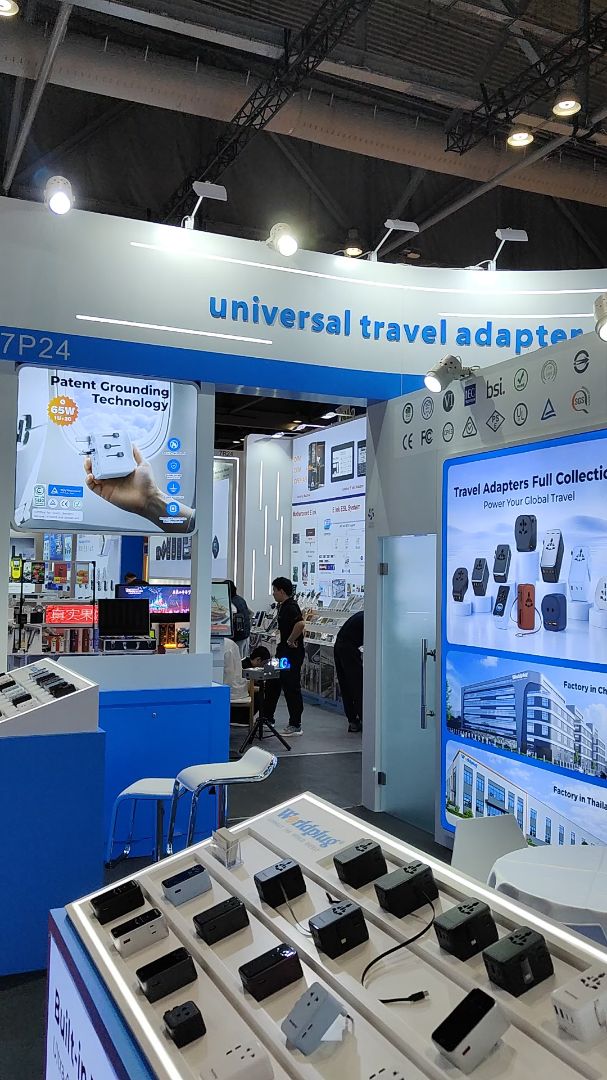 Adaptador de Viaje Universal con Carga Rápida PD20W, Precio Directo de Fábrica, Superventas B2B a Nivel Mundial
