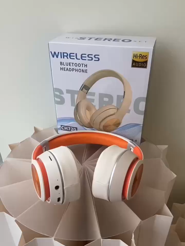 Trending Products CH720 Bluetooth Headphones Portable Folding Headphone Customized Lightweight Sport Headphone with TF Card