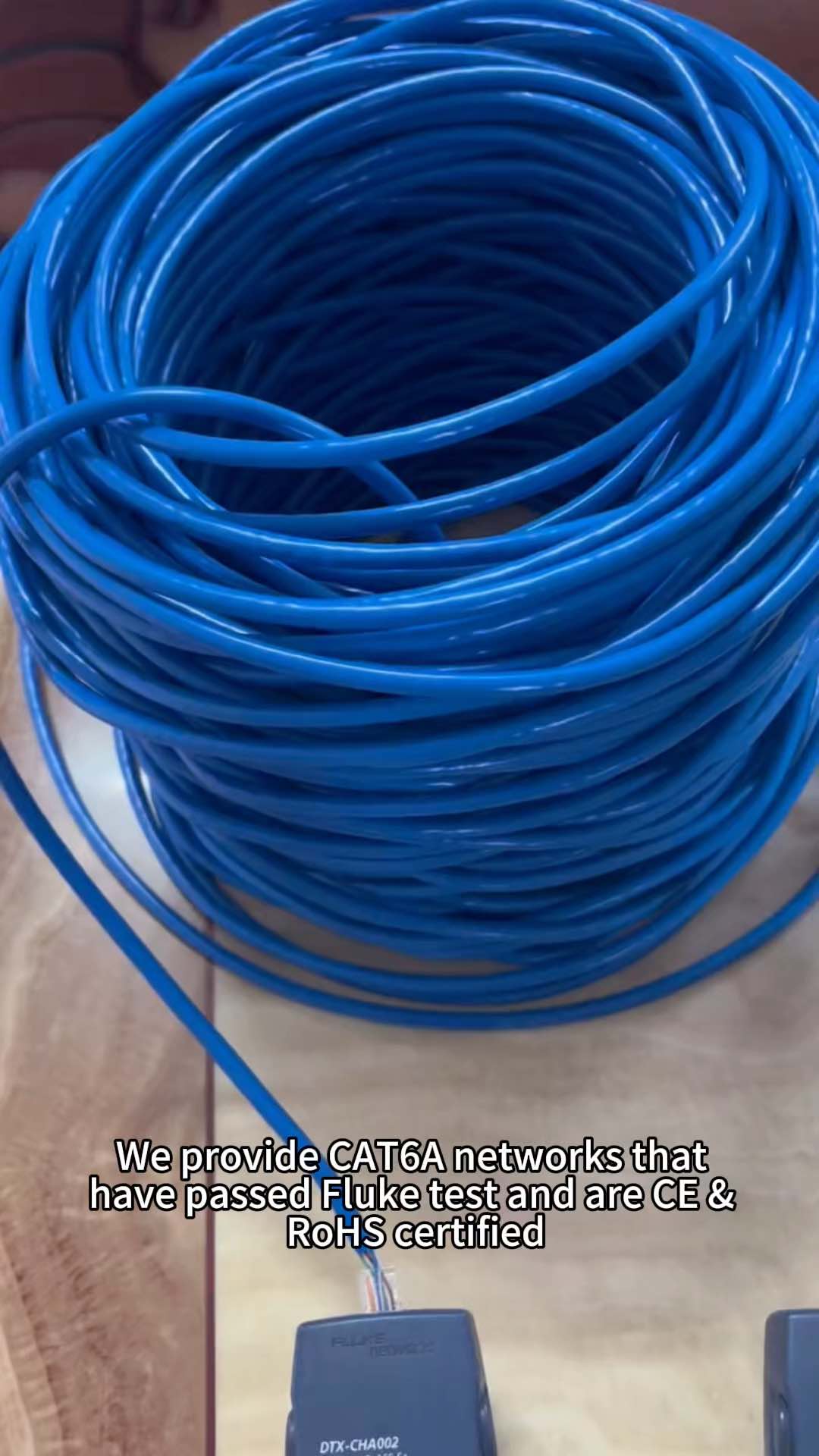 Câble LAN Cat6A non blindé, UTP, 305m (1000ft), 23AWG, 10Gb (10 Gigabit), 750MHz, cuivre pur massif, câble Ethernet en vrac, violet