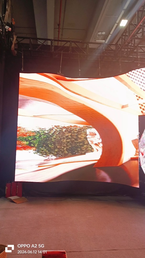 Layar LED Sewa Fleksibel 500x500mm P2.6 P2.9 P3.91 Dalam Ruangan Luar Ruangan - Dinding Video Latar Belakang Panggung Konser