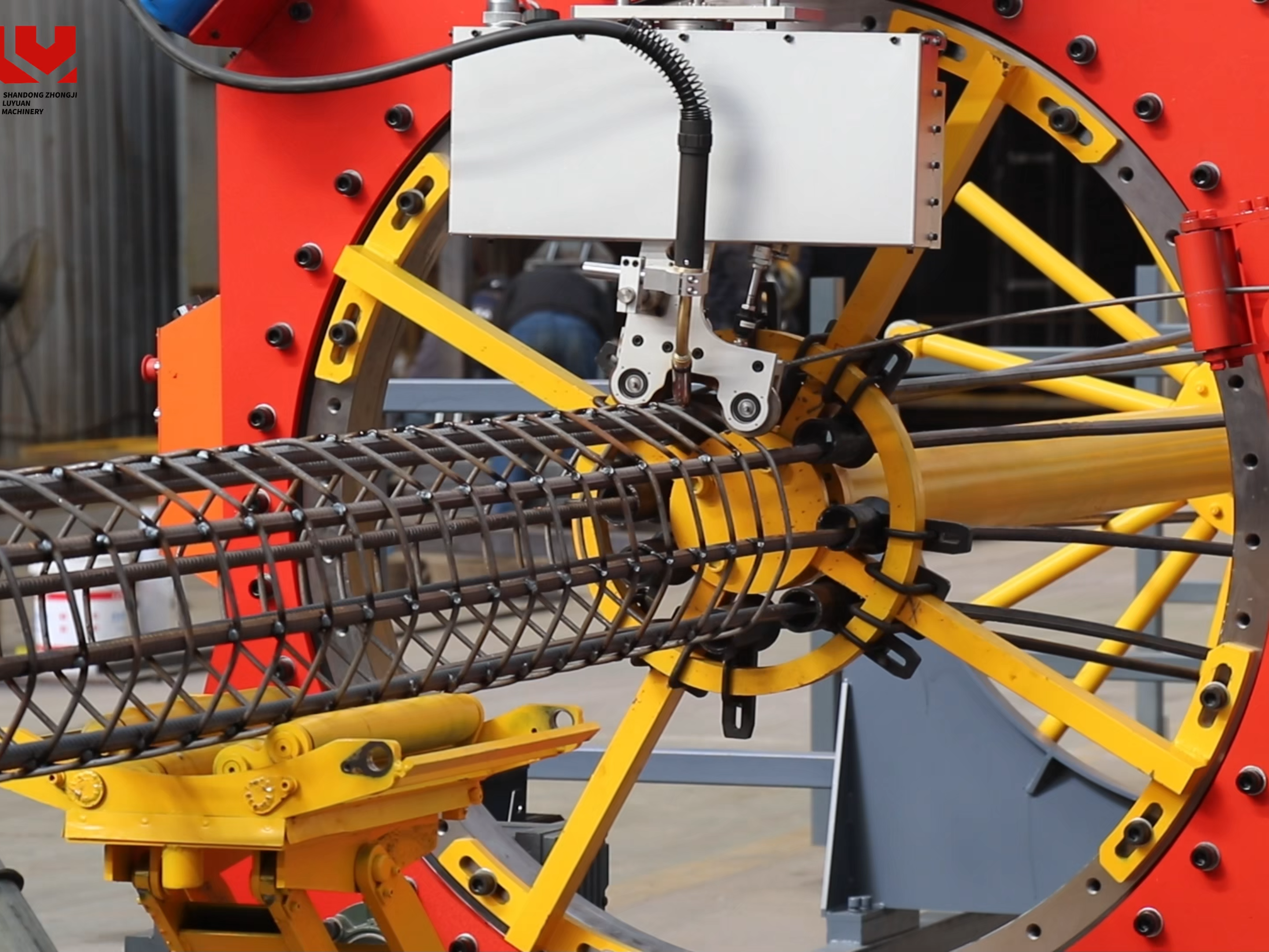 Mesin Las Sangkar Tulangan Baja CNC LYGH-1500~3000 - Diameter sangkar baja untuk tiang pancang 500~3000 mm, Panjang sangkar 12 M - Dapat Disesuaikan