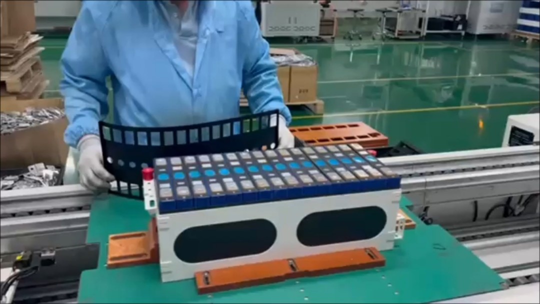 Batería Solar de Litio-Ion de 12.8V Baterías Inteligentes LiFePO4 de 200Ah 150Ah 100Ah para Sistema de Almacenamiento de Energía Doméstica