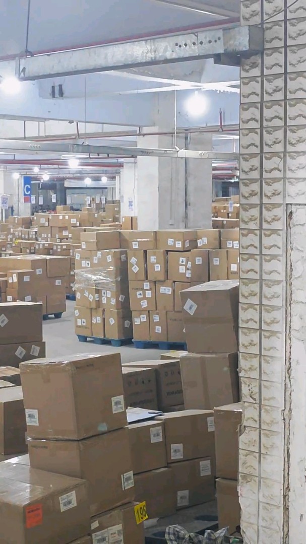 Door-to-Door Service from China to Pakistan with via Sea, Air and Land Transport