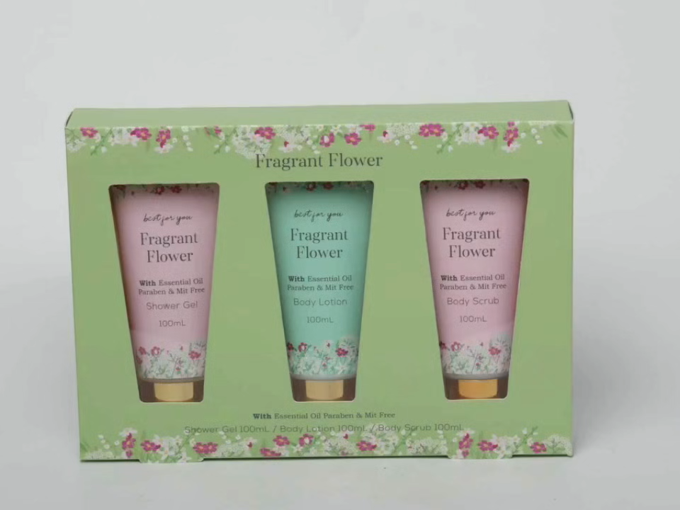 Fabrik Großhandel Duschgel Körperlotion Körperpeeling Set Selbstpflegeprodukte Frauen Geschenkbox Bad für Damengeburtstagsgeschenk