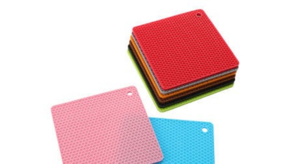 Tapis isolant en silicone antidérapant à prix économique, motif nid d'abeille 83, isolation carrée en silicone