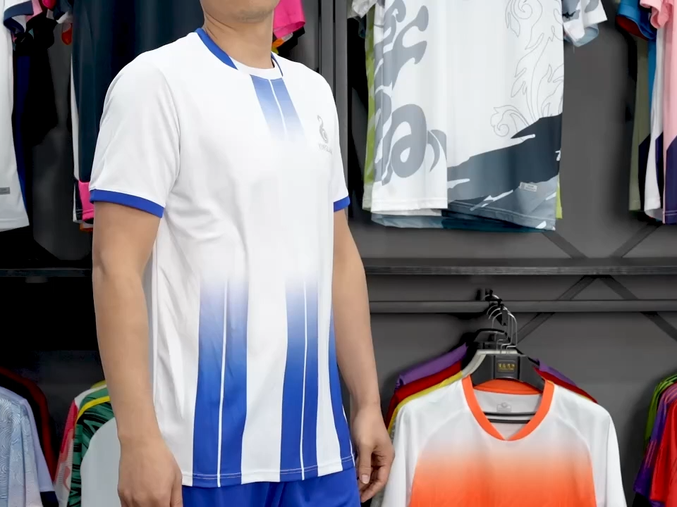 Ensemble de Football Premium Jersey Sublimation Design OEM Personnalisé pour Équipes, Clubs et Académies