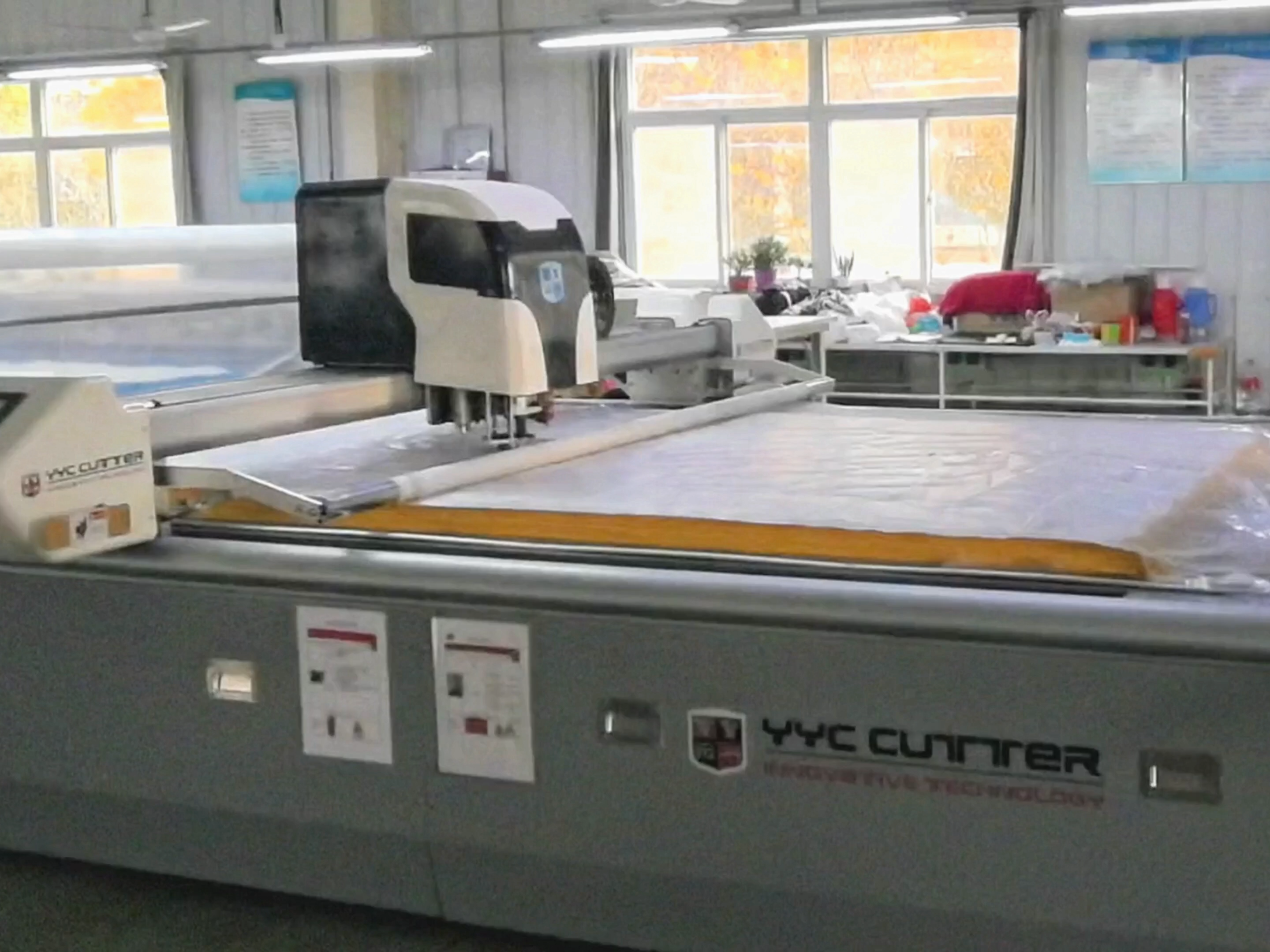 Schnell trocknende Kleidung für Damen. Kurzarm-Poloshirts für Damen.