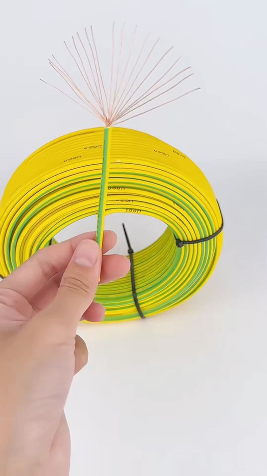 H07V-K 1.5-16mm² Green/Yellow PVC Grounding Wire, CE Certified Single Core Copper Cable for Indoor Electrical Wiring