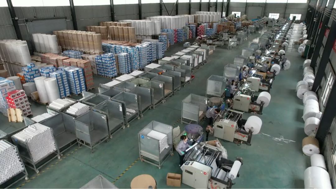 Venda por atacado de fábrica, rolos de papel térmico de qualidade premium para mercado, papel térmico para caixas registradoras, etiquetas adesivas