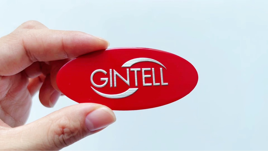 Placas de identidad industriales de metal personalizadas y duraderas para uso profesional