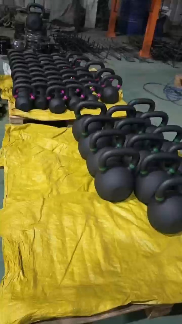 Équipement de Gymnastique Kettlebell en Fonte avec Anneau de Couleur pour Crossfit et Entraînement Fonctionnel