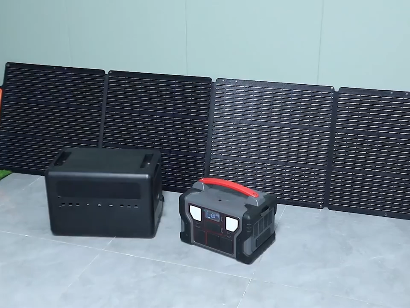سعة كبيرة المنزل في الهواء الطلق 1.2kw امدادات الطاقة في حالات الطوارئ مولد lifepo4 الشمسية 2400w محطة طاقة البطارية المحمولة مع شكا