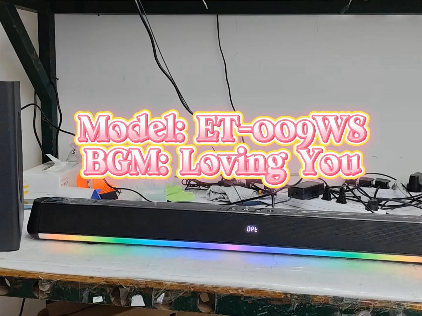 Barre de son OEM 2.1 canaux à succès avec haut-parleur Bluetooth, lumière RGB et subwoofer sans fil - Système audio domestique