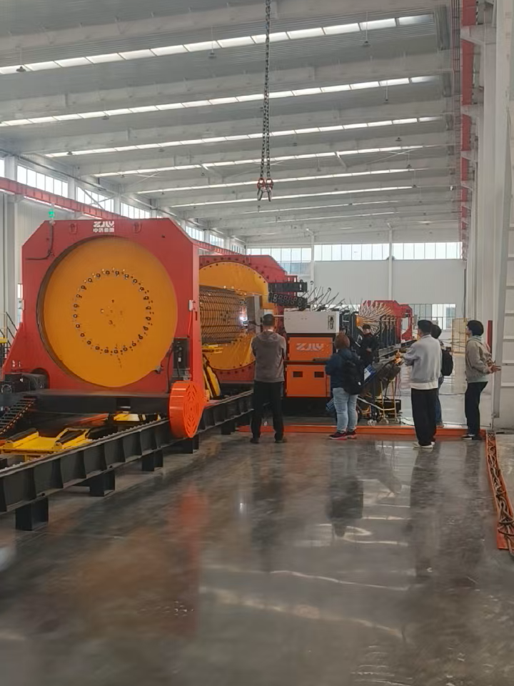 CNC steel bar cage roll welding machine LYGH-1500~3000 Steel cage pile diameter 500~3000 mm Cage length 12 M Customizable