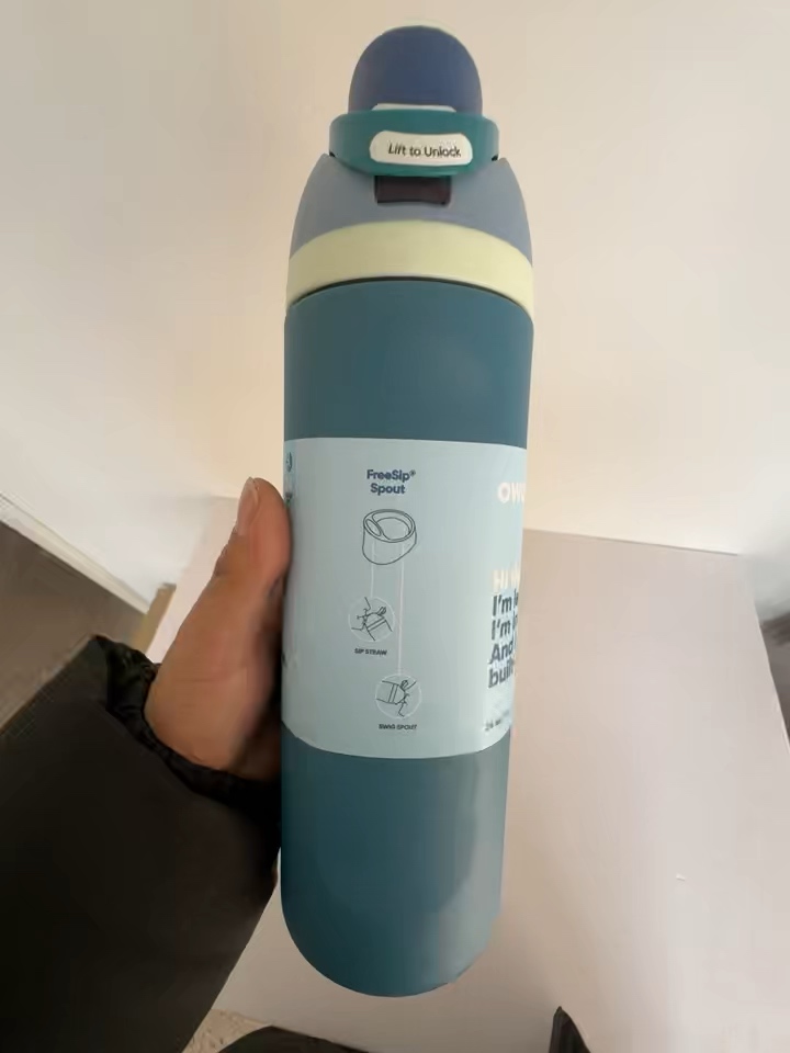 Bouteille d'eau isolée Magsafe, bouteille d'eau de sport en acier inoxydable, gobelet à double paroi OEM, support de bouteille d'eau magnétique pour salle de sport