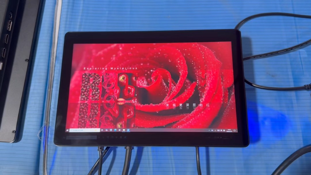 OEM Waterproof Digital Signage And Displays Outdoor Wall Mounted Screen