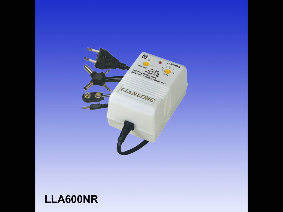 Adaptateur secteur AC/DC enfichable avec charge maximale de 300mA, homologation UL/Energy Star IV, avec faible bruit d'ondulation