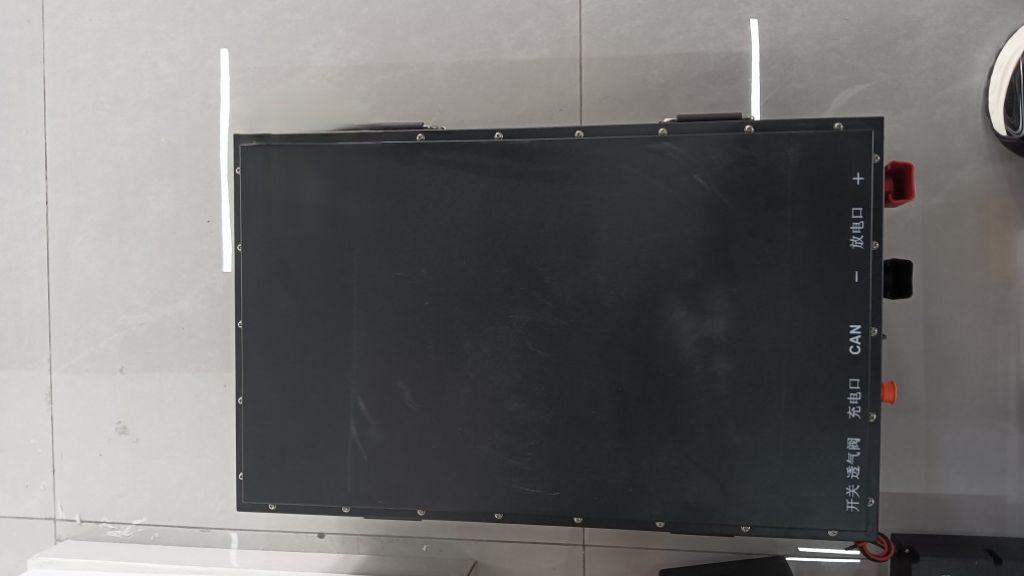 Energy Storage Battery 5KWh 25.6V 200Ah, Wall-mounted Energy Storage System For Home And Commercial Power Supply