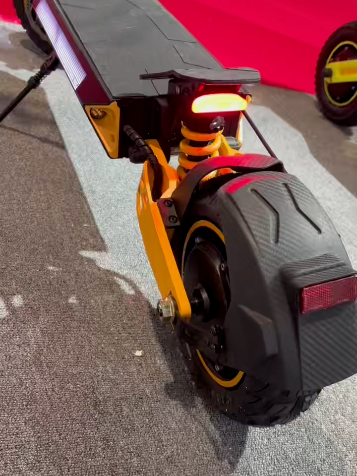 Maxwheel Trottinette Électrique Tout-Terrain D3 pour Adultes, Moteur 500/1000W, 48V 10AH/20AH, Pneus 10 Pouces, 4 Vitesses - Scooter Électrique Rapide