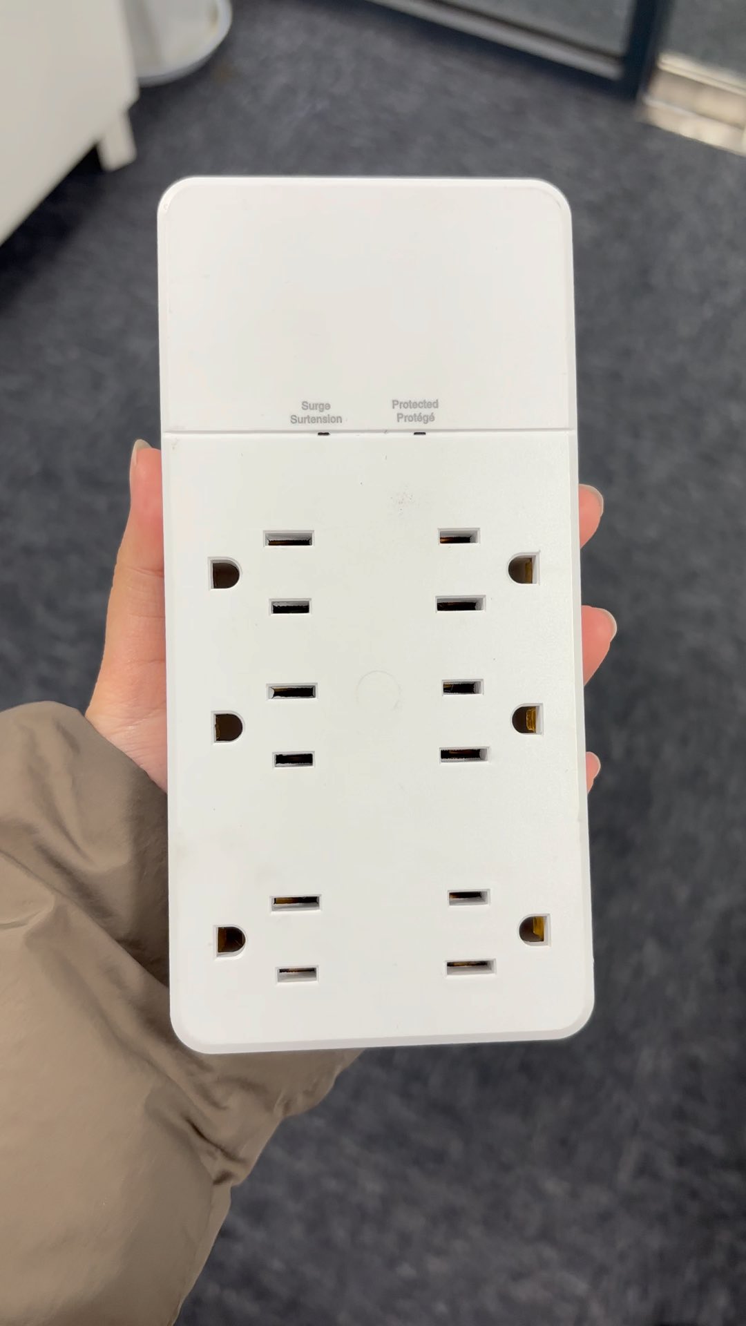 6 outlet wall tap with 20W PD Fast Charge, Type-C & Smart USB PortsStandard Grounding for Home & Office