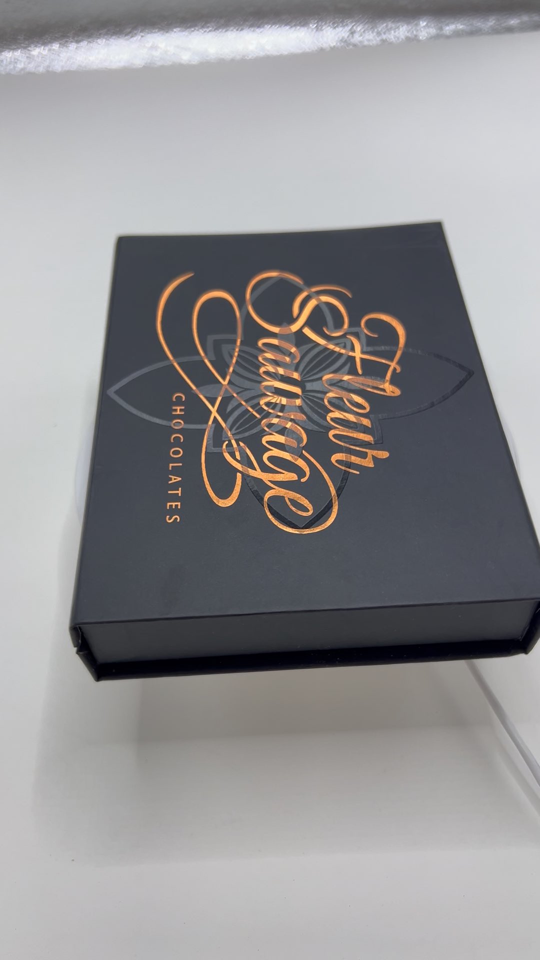 Custom Full-Color Printed Paper Packaging Box, Corrugated Paper & Double-Sided Cardboard Book Mailing/Shipping Box
