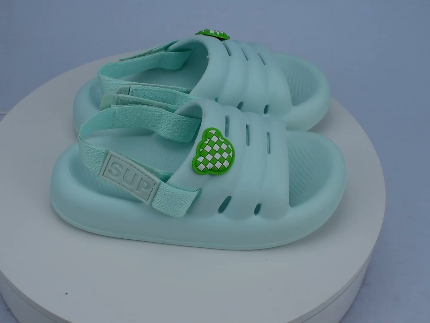 Chaussons pour enfants, sandales à plateforme tendance, impression numérique, semelle souple, motif camouflage, chaussons plats légers