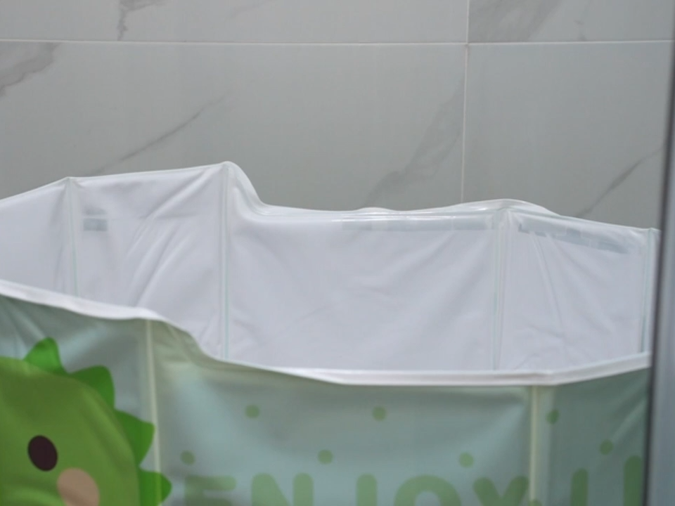 Foldable Baby Bathtub with Temperature Sticker & Side Drain-Portable Toddler Bath Tub 6 Months-6 Years, Space-Saving Green