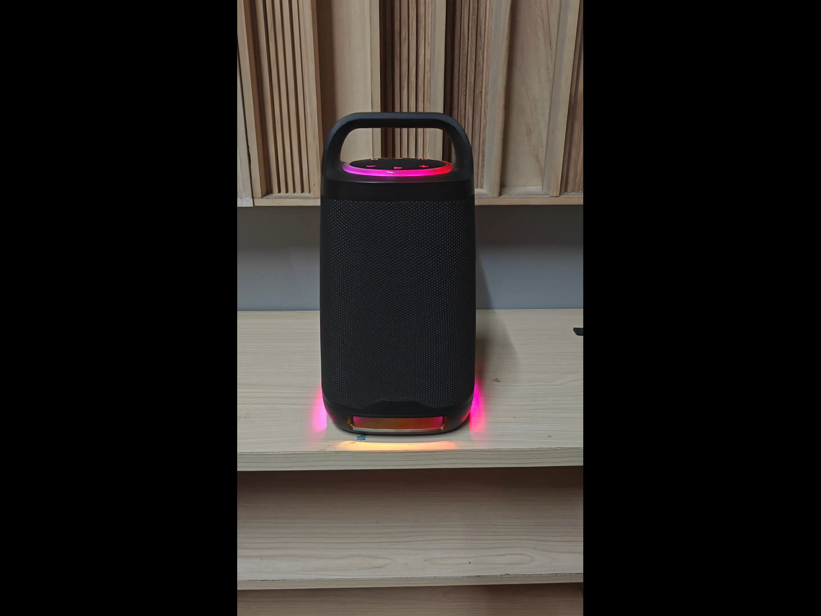 Haut-parleur Bluetooth Portable ODM/OEM, 5 Heures de Lecture, Boombox Basses Puissantes, Haut-parleur d'Extérieur