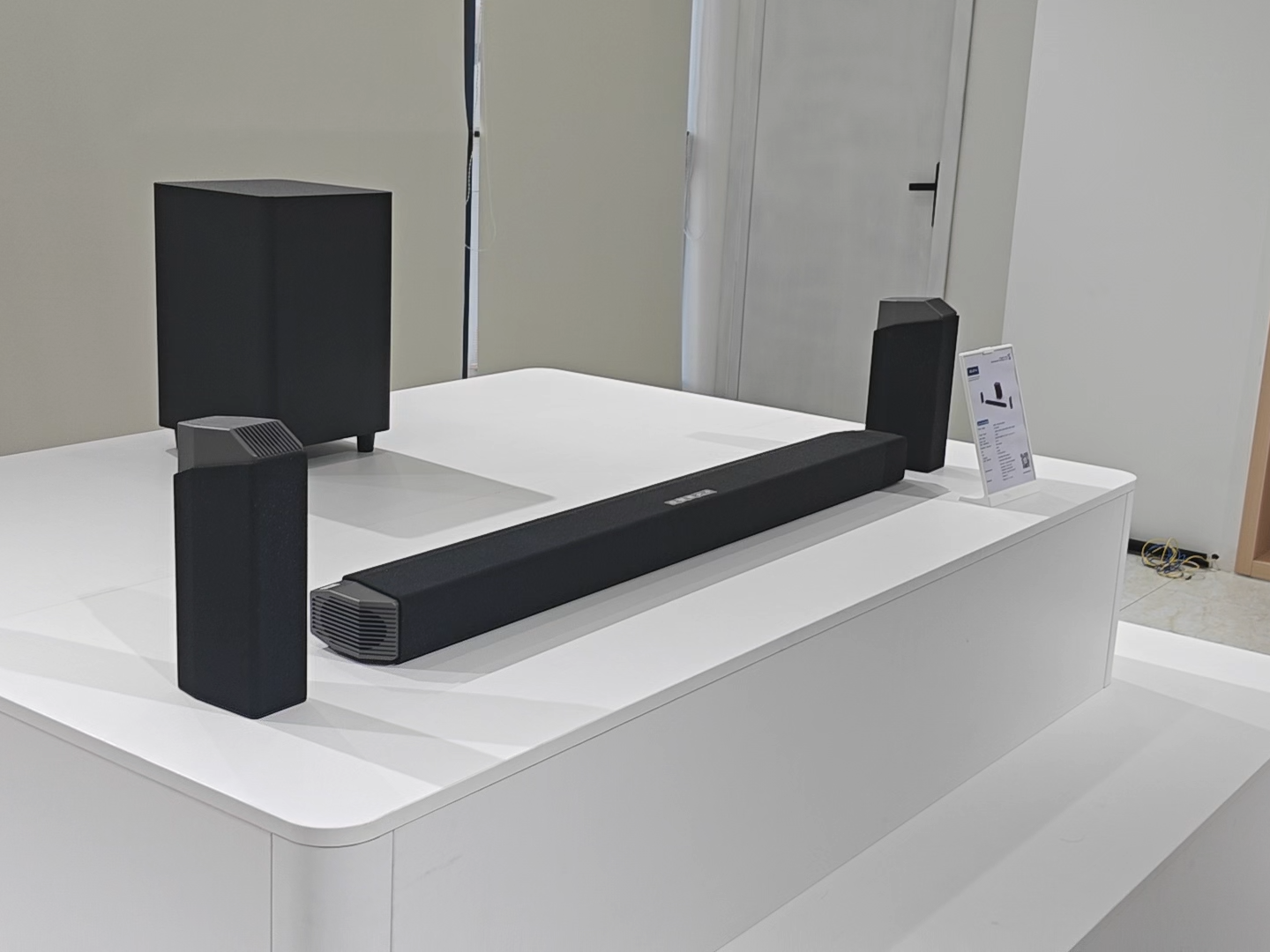 Haut-parleur Gaming Bluetooth G4 2.0 Canaux 60W Son Puissant, Lumières RGB Dynamiques, Connectivité Sans Fil et Filaire pour PC, Téléphone Mobile