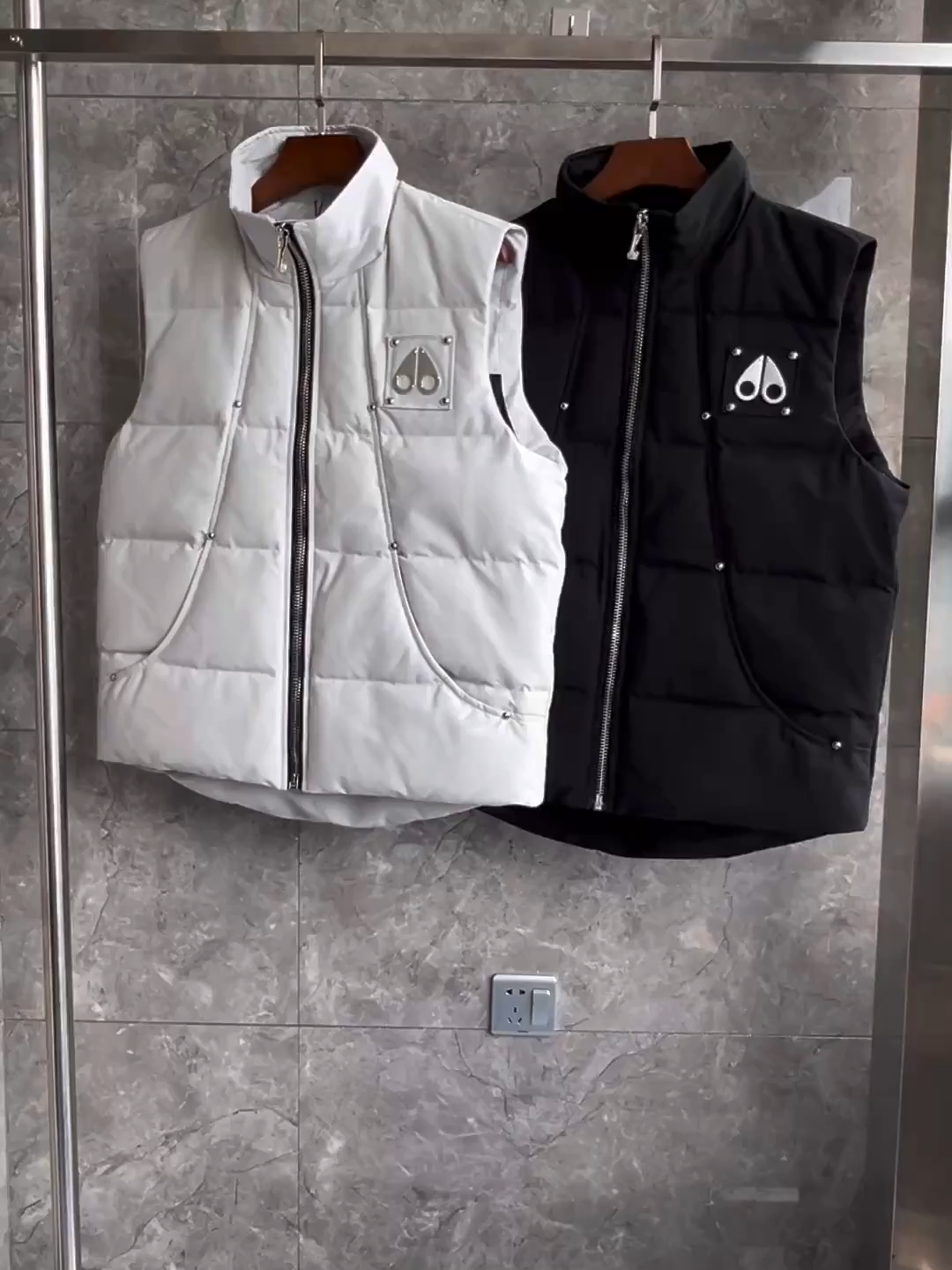 Herren 3-in-1 Daunenjacke Khaki mit abnehmbarer Kapuze und Ärmeln, gesteppte Steppweste, karierter Wintermantel