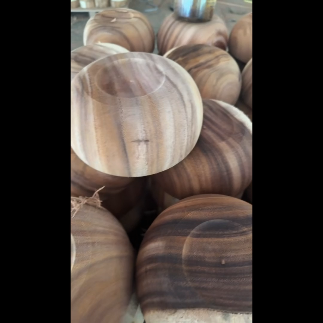 Tazón de ensalada de madera de acacia barato, tamaño personalizado, tazones de madera redondos, utensilios de lujo para restaurantes domésticos, tazón de madera elegante para cocina