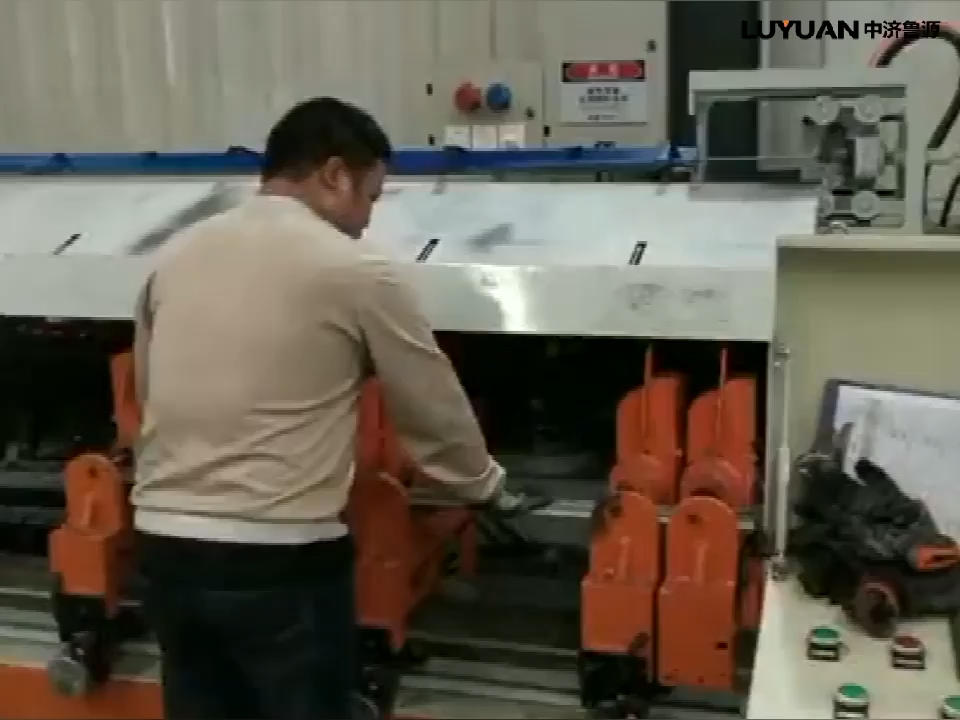Steel wire and bar integrated bending machine LYWG-16DT Wire processing range 6-12 mm Bar processing scope 14-16 mm