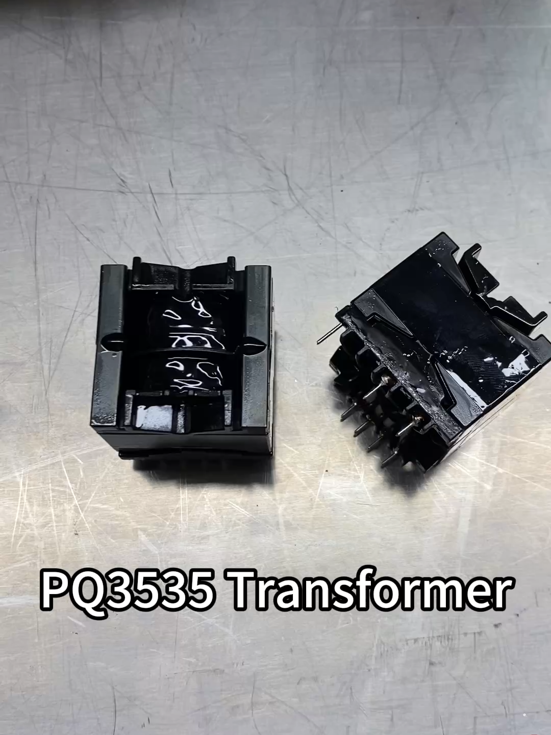 Transformator Ferit Frekuensi Tinggi PQ3535 untuk Inverter Penyimpanan Energi dan Catu Daya SMPS