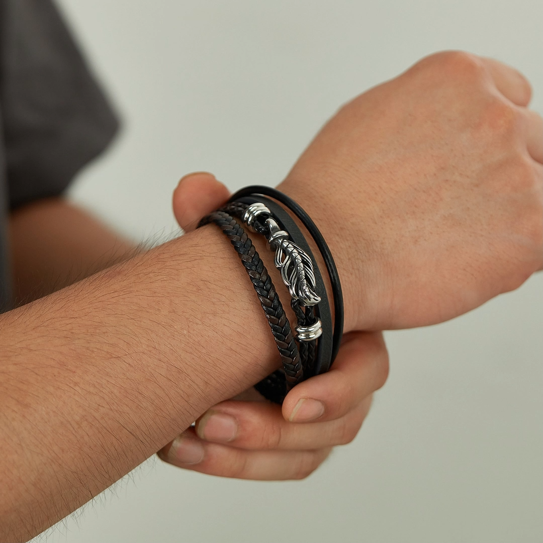 Bracelet à boucle magnétique créative en acier inoxydable à la mode, bracelet polyvalent en cuir tissé multicouche rétro pour hommes