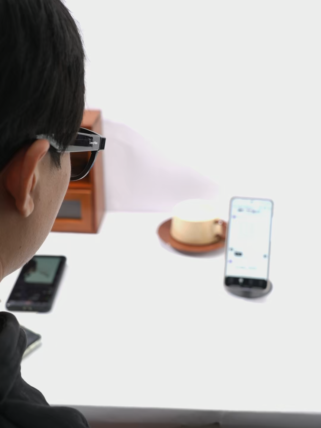 SMA Großhandel OEM Smart Glasses Kamera Foto KI Übersetzung Objekterkennung Bluetooth Anrufe Musikfunktionen BT Brille