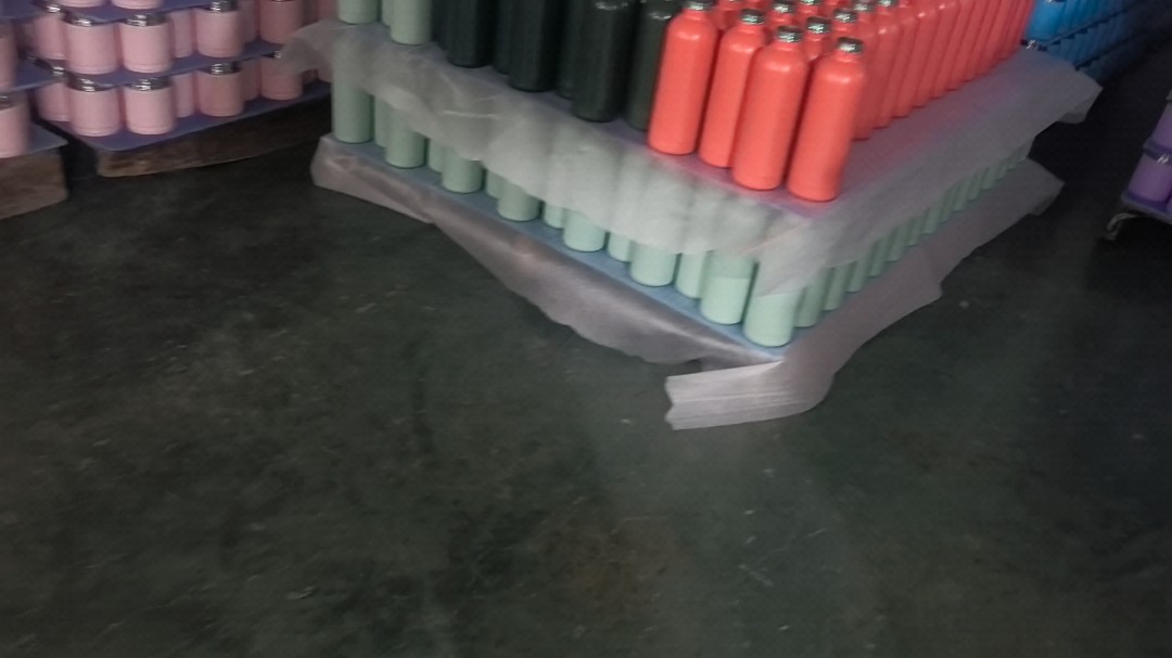 350ml 500ml 750ml Powder Coated Water Bottle Screw Lid 18/8 Stainless Steel Sports Vacuum Metal Water Bottle