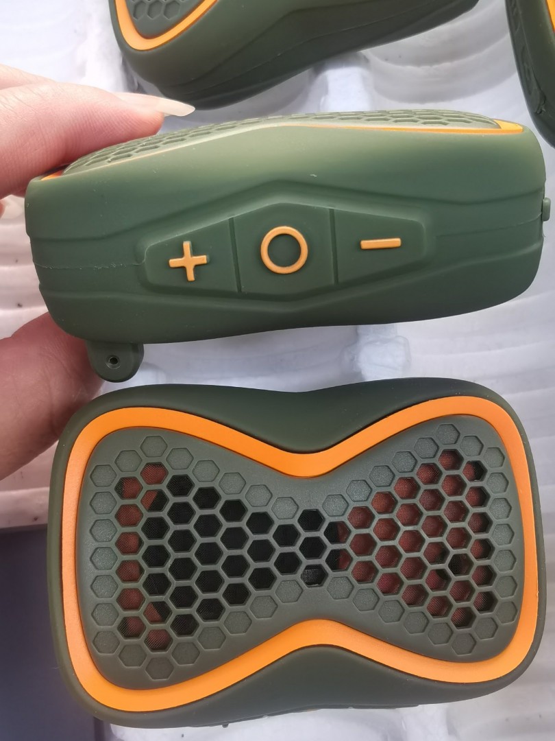 Portable speaker mini speaker mini bluetooth speaker waterproof speaker