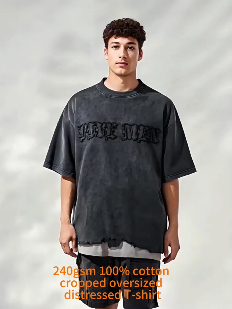 T-shirt Vintage Lourd 100% Coton pour Homme avec Écussons Brodés Effilochés et Lavage Acide
